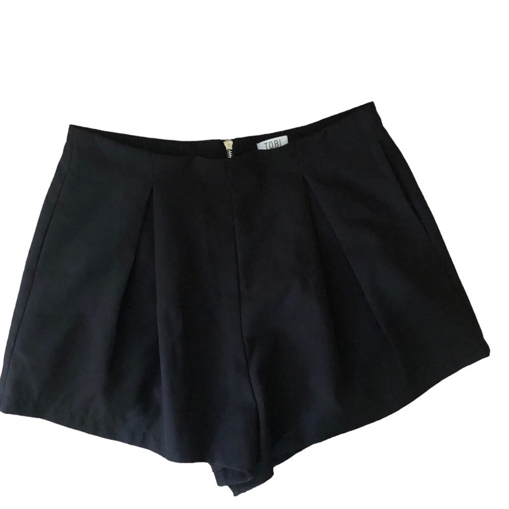 TOBI Pleated High Waisted Shorts Sz. L Black Exposed Back Zipper Dressy School